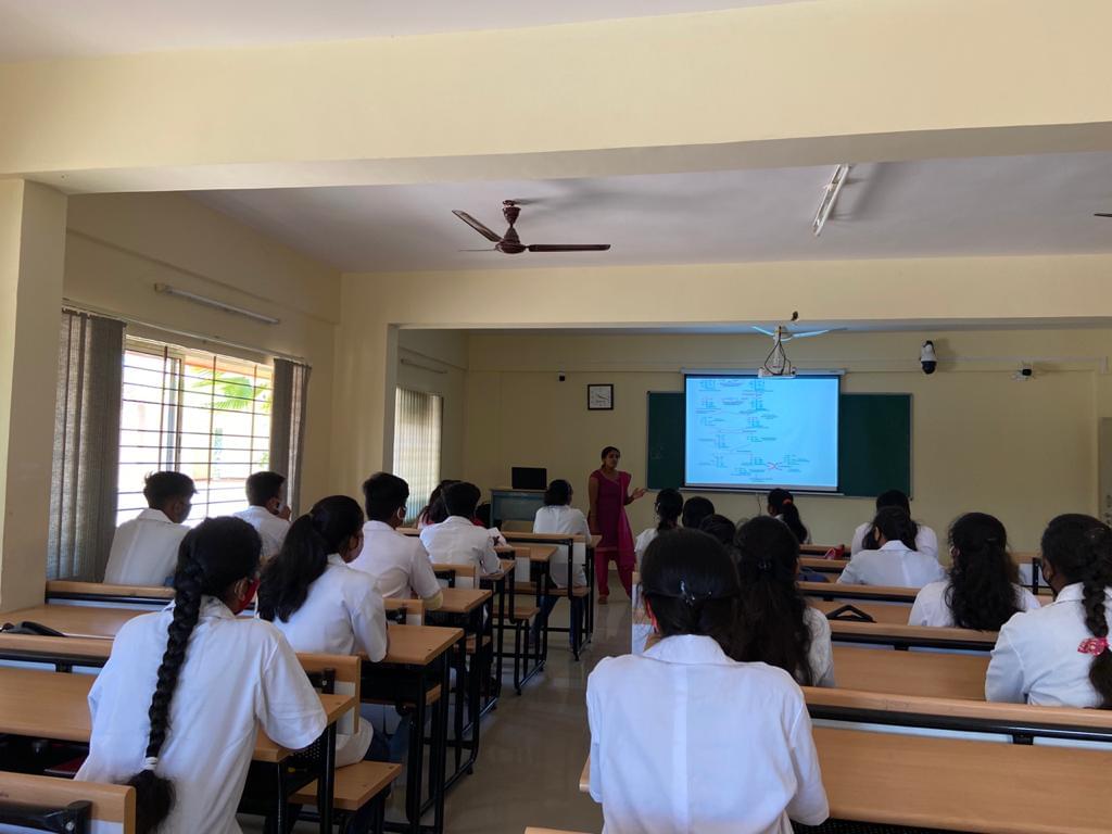 NITTE College of Pharmaceutical Sciences Bangalore College and Lab photo 8