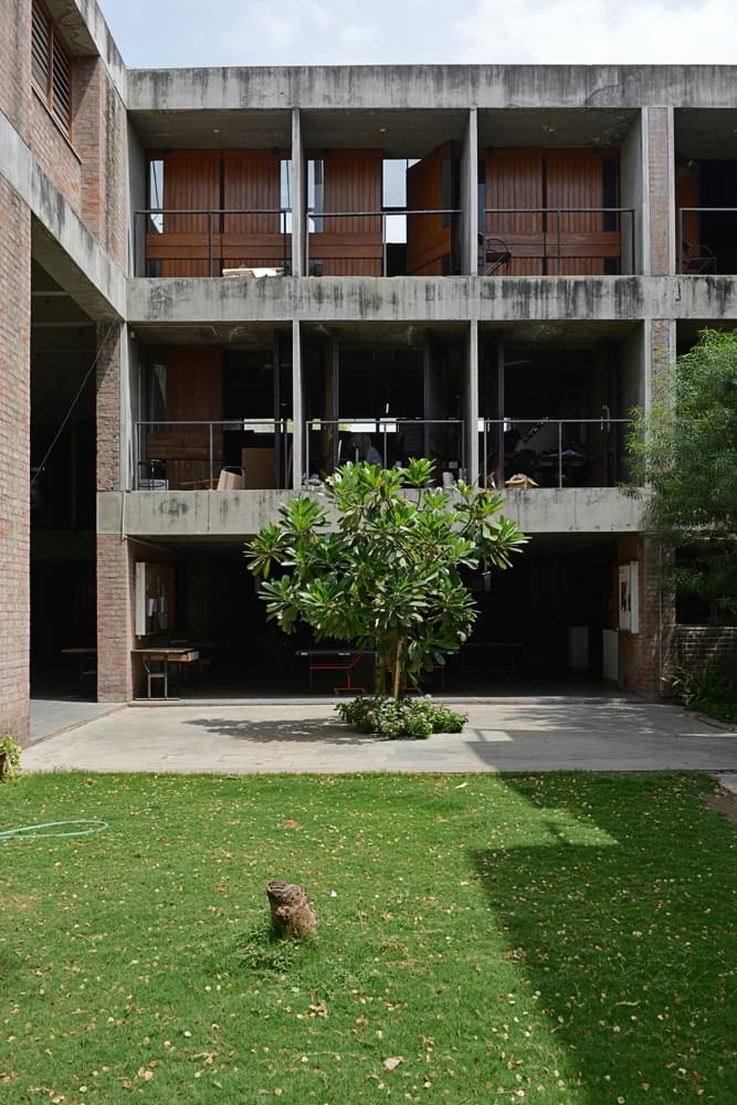 CEPT University FD Building photo 33