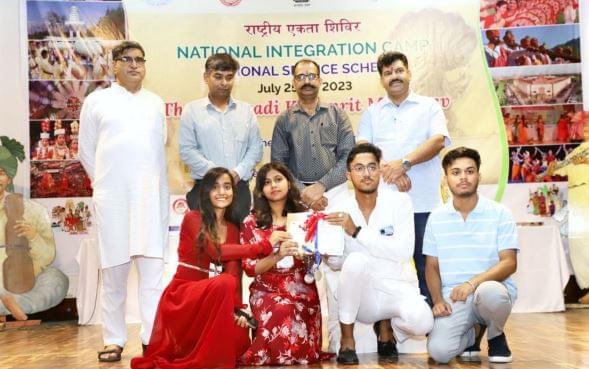 DCE Gurgaon Research Gallery photo 3