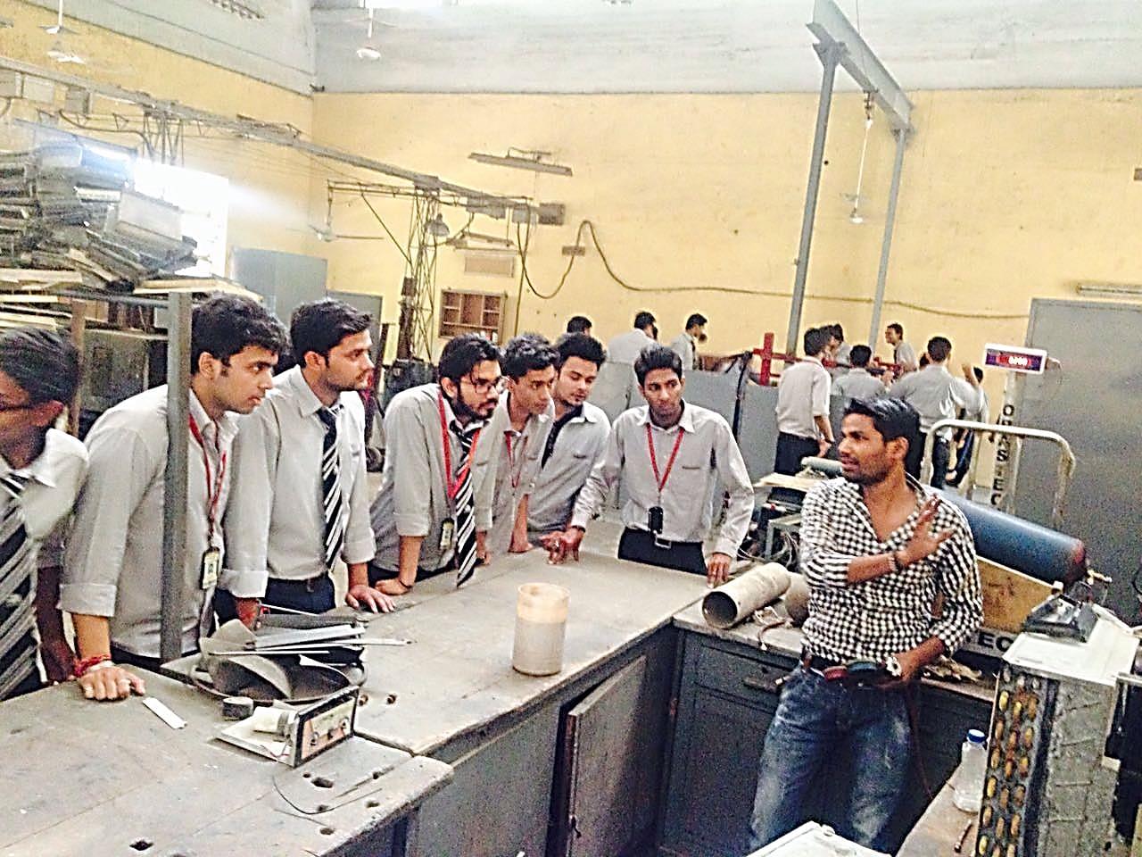 DCE Gurgaon Industrial Visit photo 12