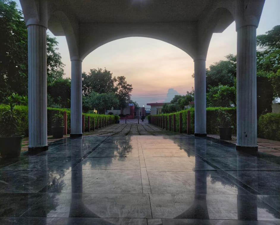 DCE Gurgaon Infrastructure photo 45