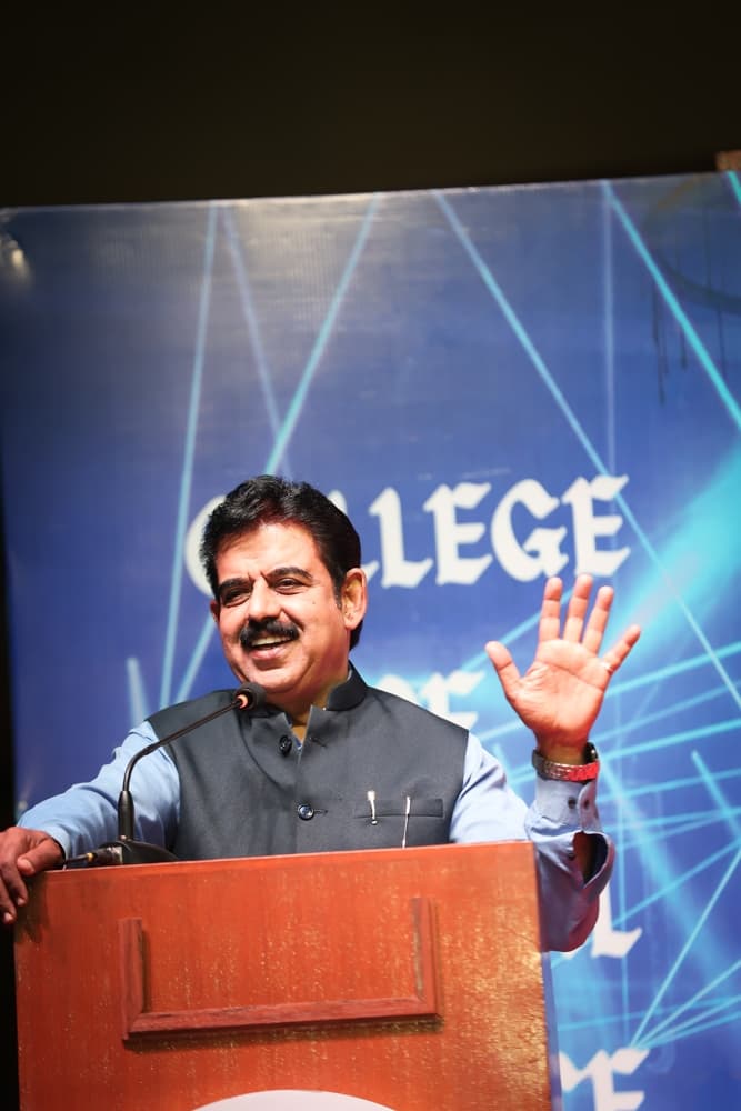 CDSH Extra Curriculars photo 3