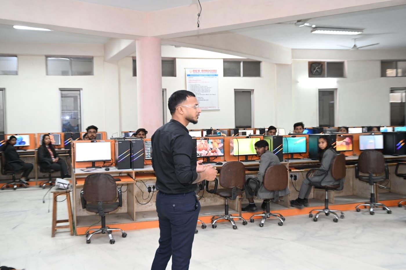 DBUU, DBIT Placement photo 7