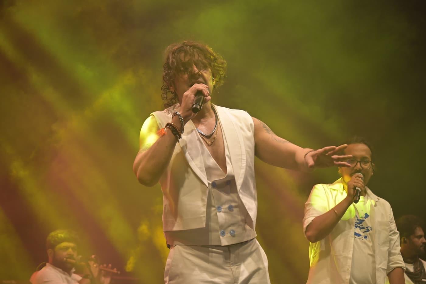DBUU, DBIT Sonu Nigam and Vibhor photo 9