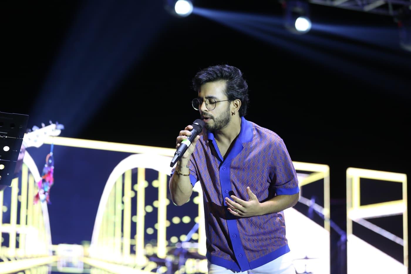 DBUU, DBIT Sonu Nigam and Vibhor photo 16