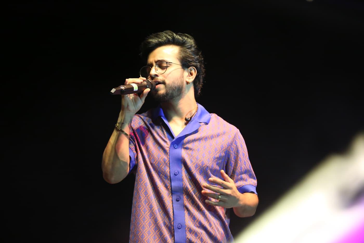 DBUU, DBIT Sonu Nigam and Vibhor photo 17