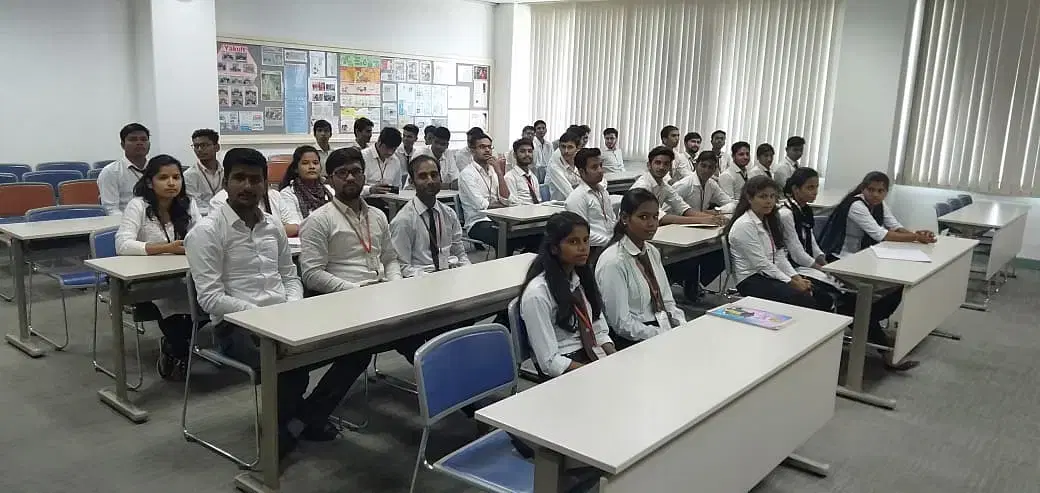 IIMT Greater Noida Industrial Visit photo 1