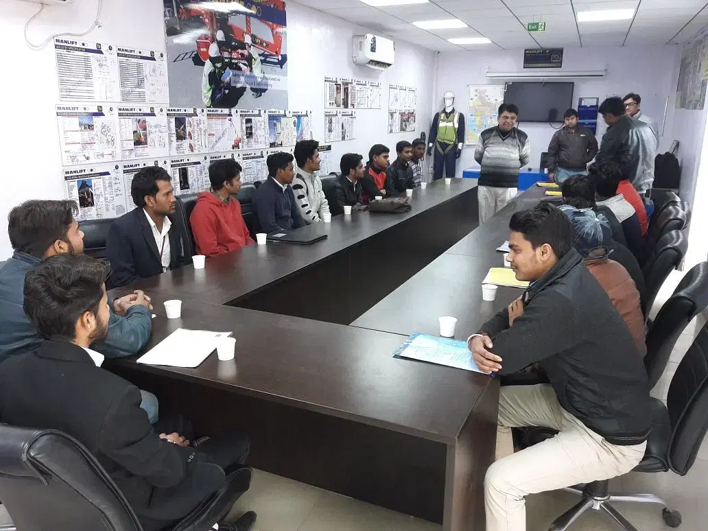 IIMT Greater Noida Industrial Visit photo 7