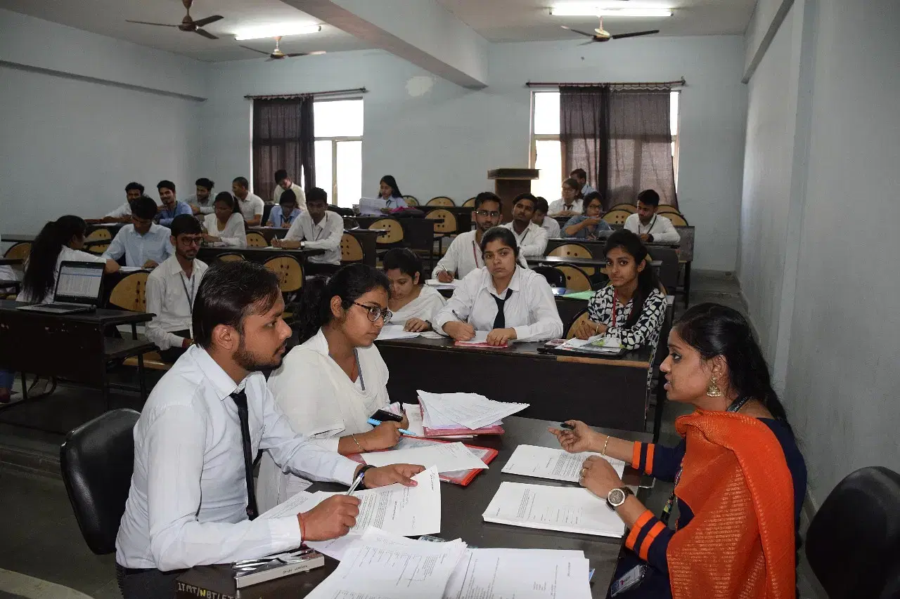 IIMT Greater Noida Placement photo 1