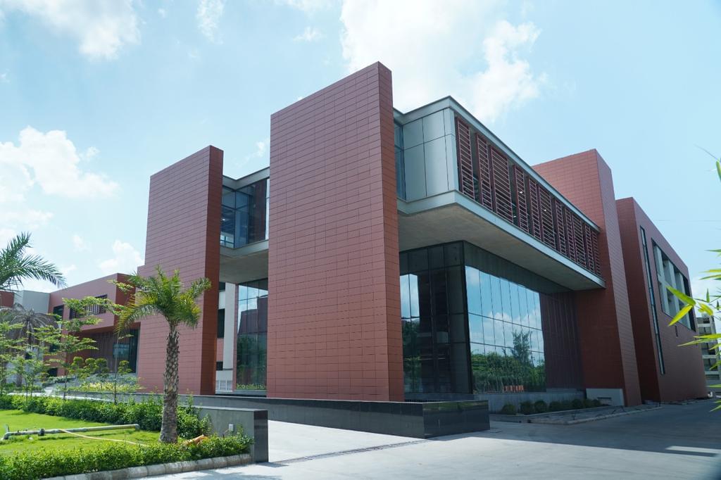 Sparsh Global Business School Greater Noida Infrastructure & Academic Building photo 16