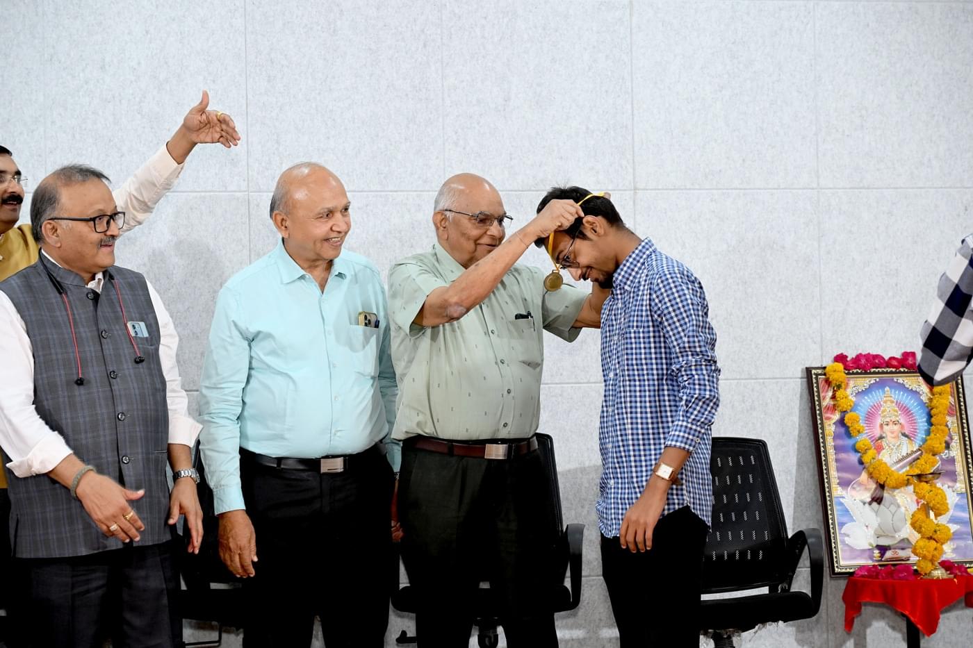 CK Shah Vijapurwala Institute of Management Vadodara Annual Day photo 386