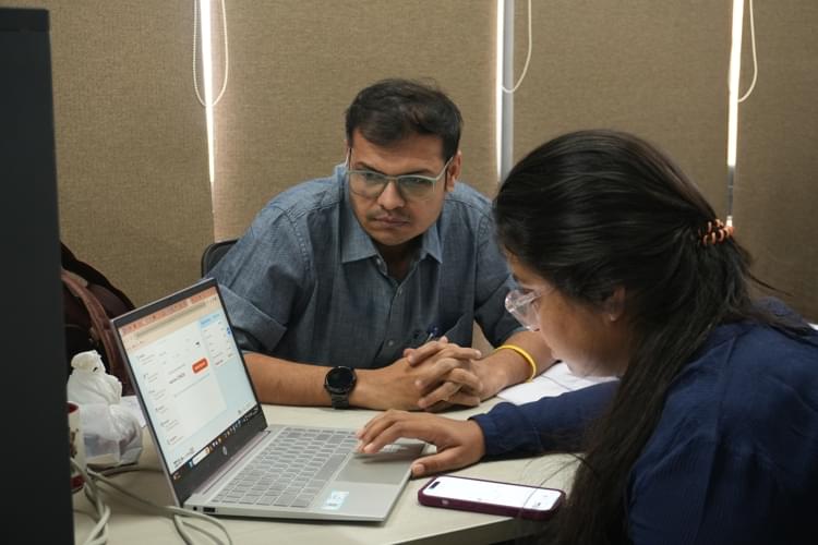 Institute of Management, Nirma University Ahmedabad Students outside classroom photo 7