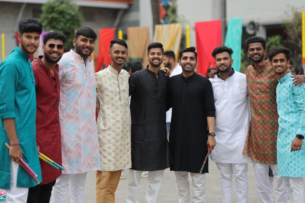 S. P. Mandali's Prin. N.G.Naralkar Institute of Career Development & Research, Pune Dandiya photo 13