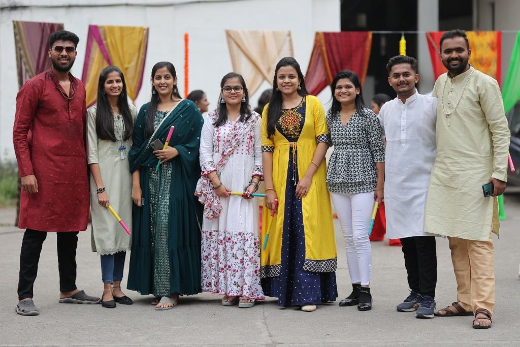 S. P. Mandali's Prin. N.G.Naralkar Institute of Career Development & Research, Pune Dandiya photo 15