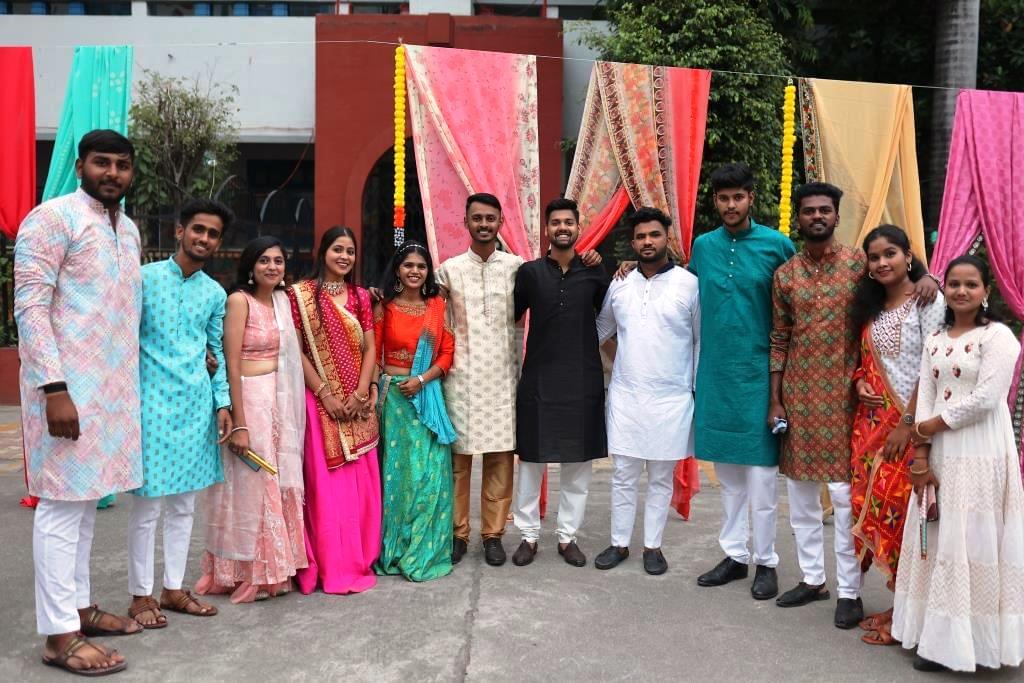 S. P. Mandali's Prin. N.G.Naralkar Institute of Career Development & Research, Pune Dandiya photo 20