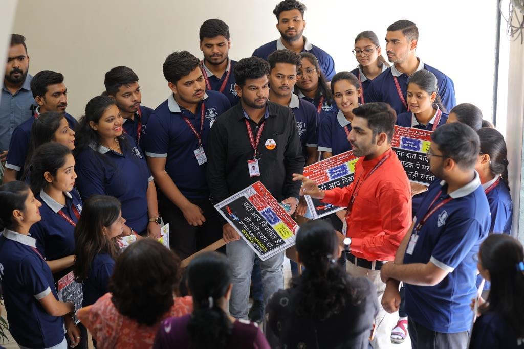 S. P. Mandali's Prin. N.G.Naralkar Institute of Career Development & Research, Pune Master with poster Images photo 1