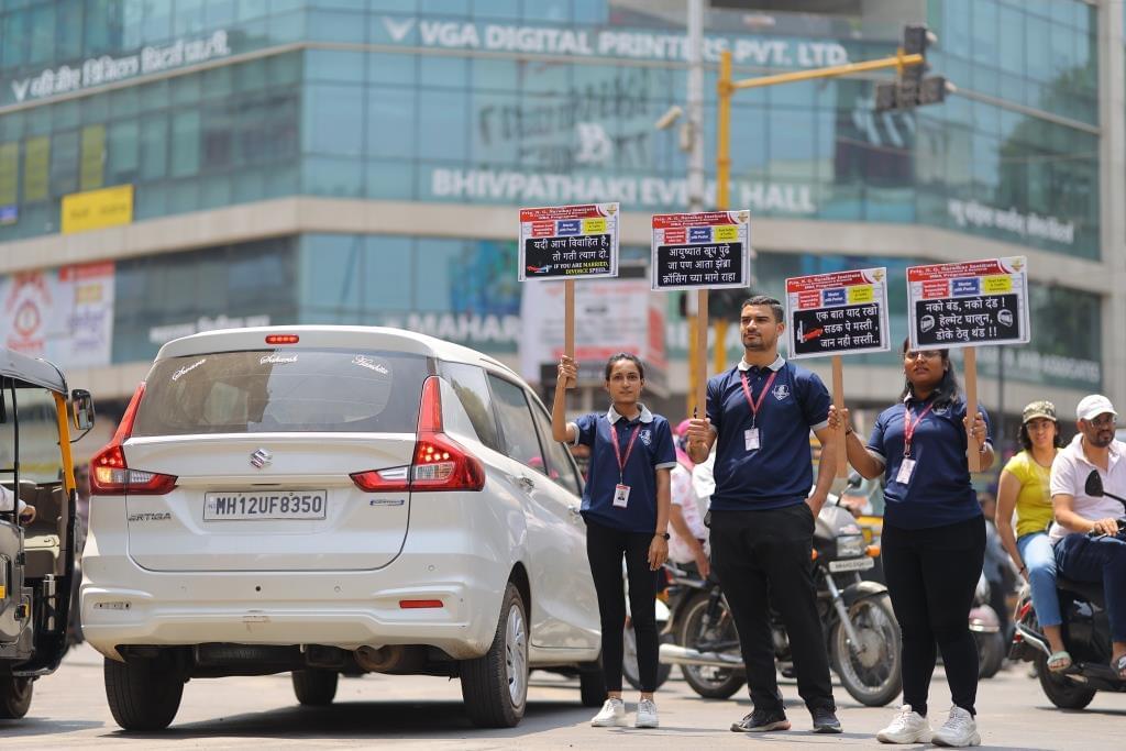 S. P. Mandali's Prin. N.G.Naralkar Institute of Career Development & Research, Pune Master with poster Images photo 3