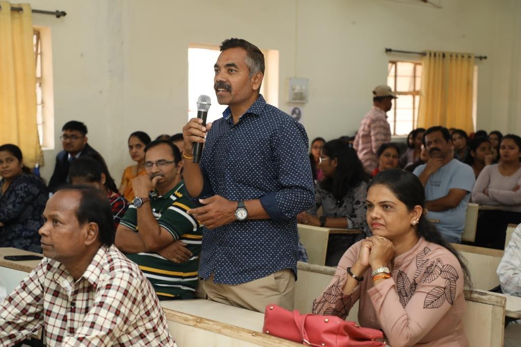 S. P. Mandali's Prin. N.G.Naralkar Institute of Career Development & Research, Pune Parents Meet Images photo 5