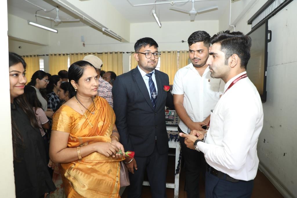 S. P. Mandali's Prin. N.G.Naralkar Institute of Career Development & Research, Pune Parents Meet Images photo 18