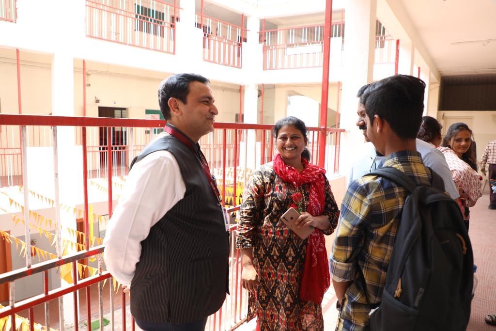 S. P. Mandali's Prin. N.G.Naralkar Institute of Career Development & Research, Pune Parents Meet Images photo 19