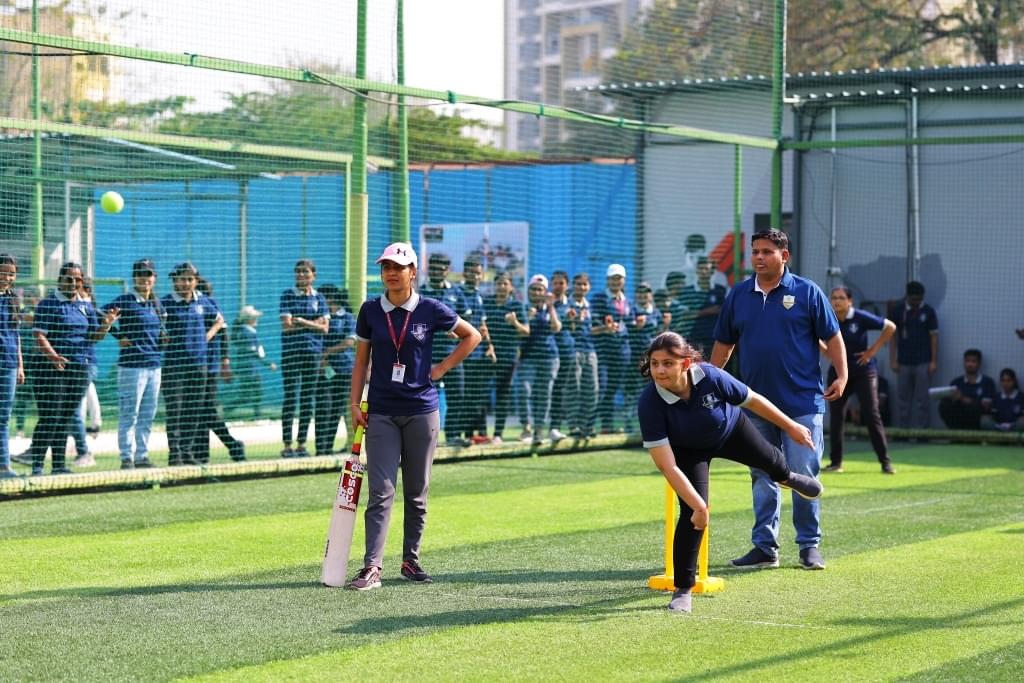 S. P. Mandali's Prin. N.G.Naralkar Institute of Career Development & Research, Pune NPL Cricket Images photo 3