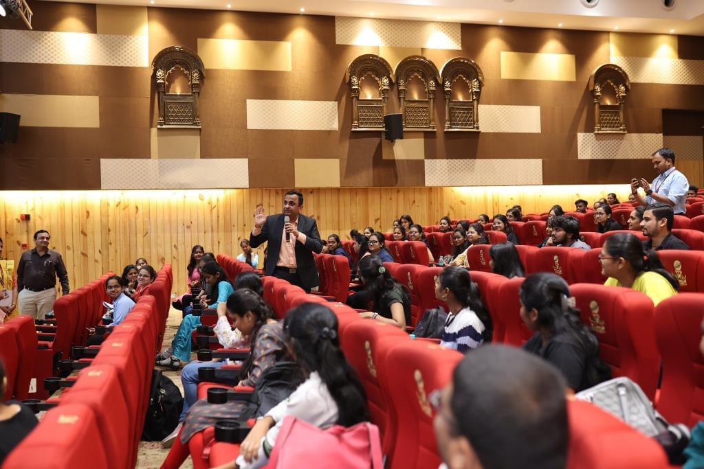 S. P. Mandali's Prin. N.G.Naralkar Institute of Career Development & Research, Pune Induction Day - 4 Images photo 8