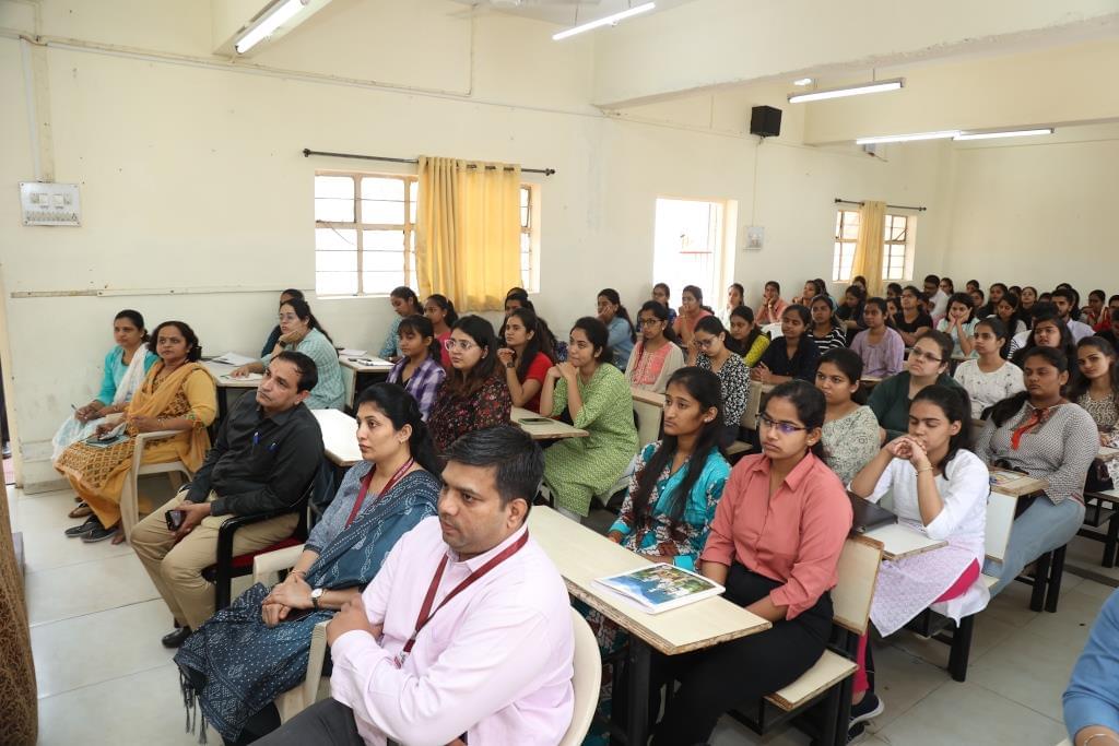 S. P. Mandali's Prin. N.G.Naralkar Institute of Career Development & Research, Pune Induction Day - 5 Images photo 8