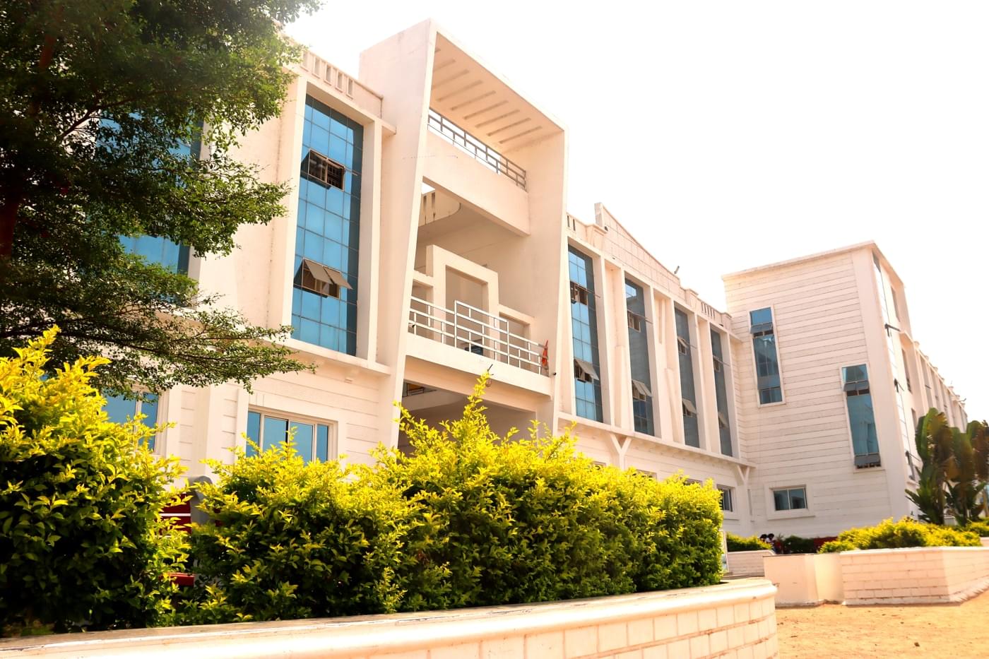 Vishwa Vishwani Institute of Systems and Management Hyderabad Campus photo 12