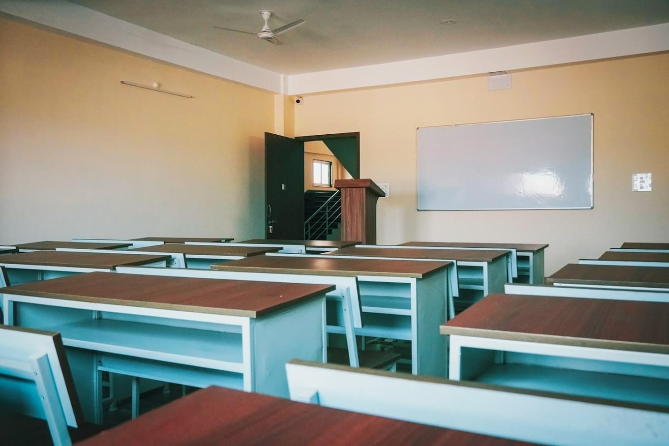 Uttar Banga Maheshwari College Siliguri Campus photo 8