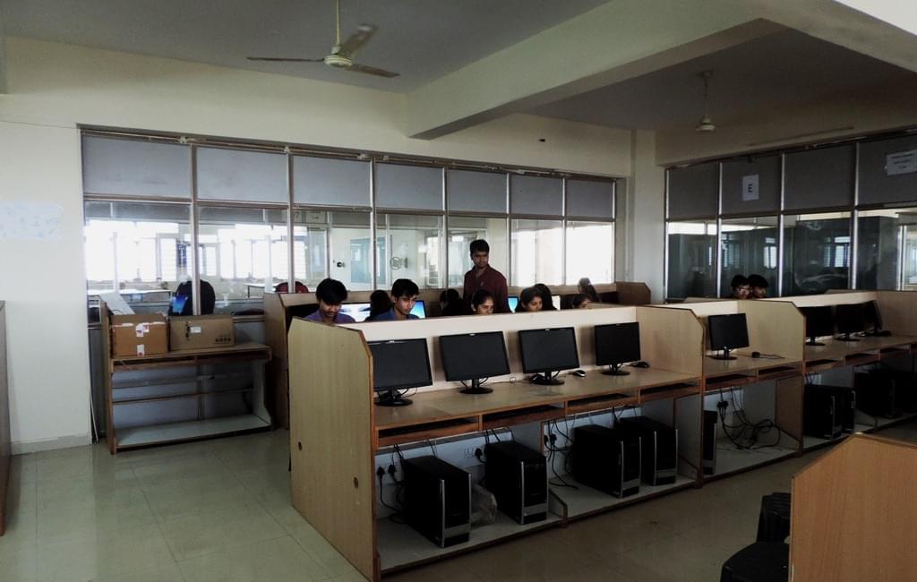 Arpit Institute of Engineering and Technology Rajkot Campus photo 5