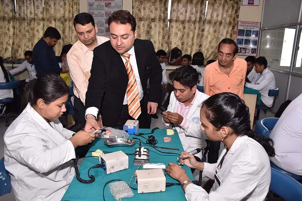 Purvanchal Institute of Dental Sciences Gorakhpur Guest lectures photo 5