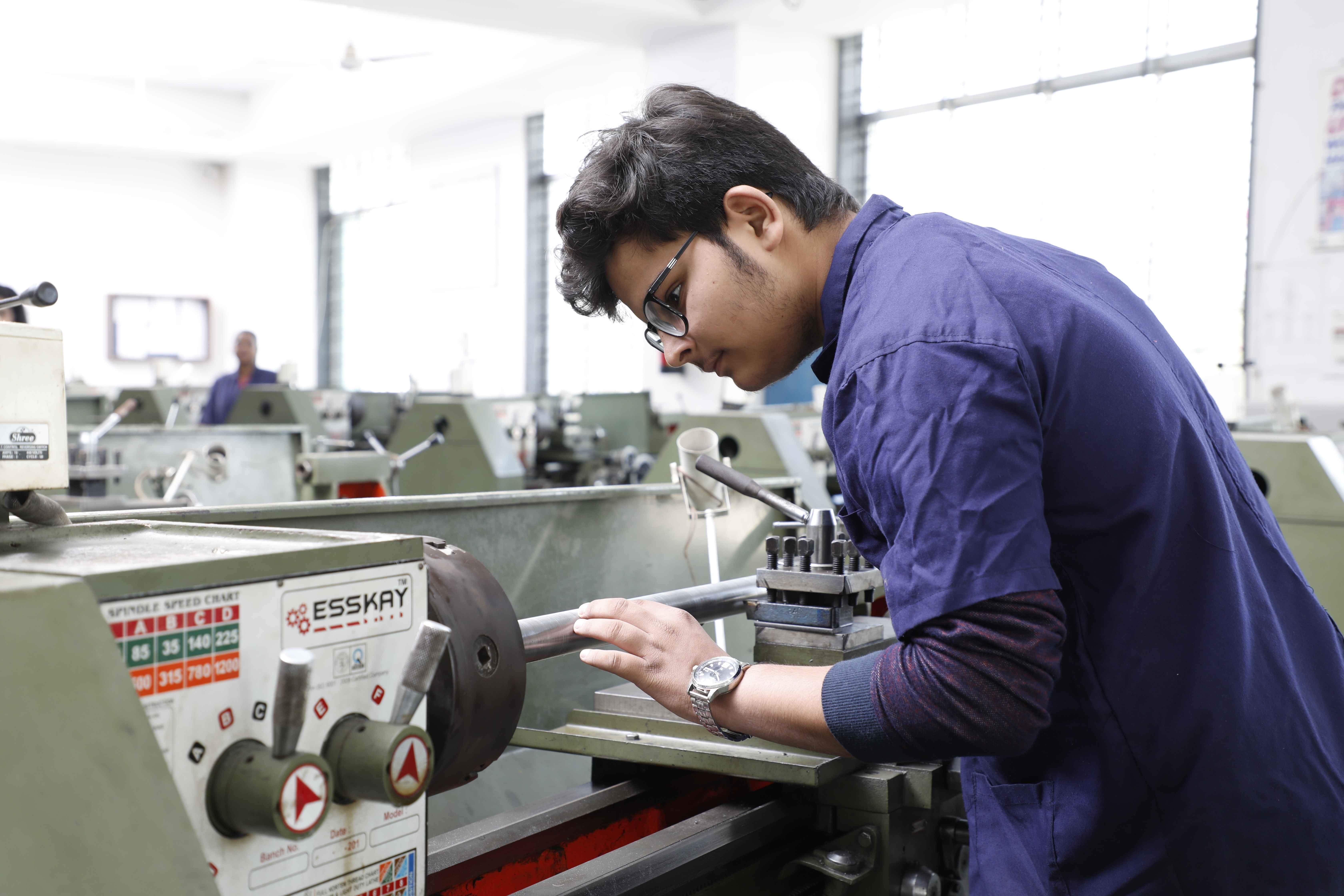 Shree L. R. Tiwari College of Engineering Thane Infrastructure photo 27