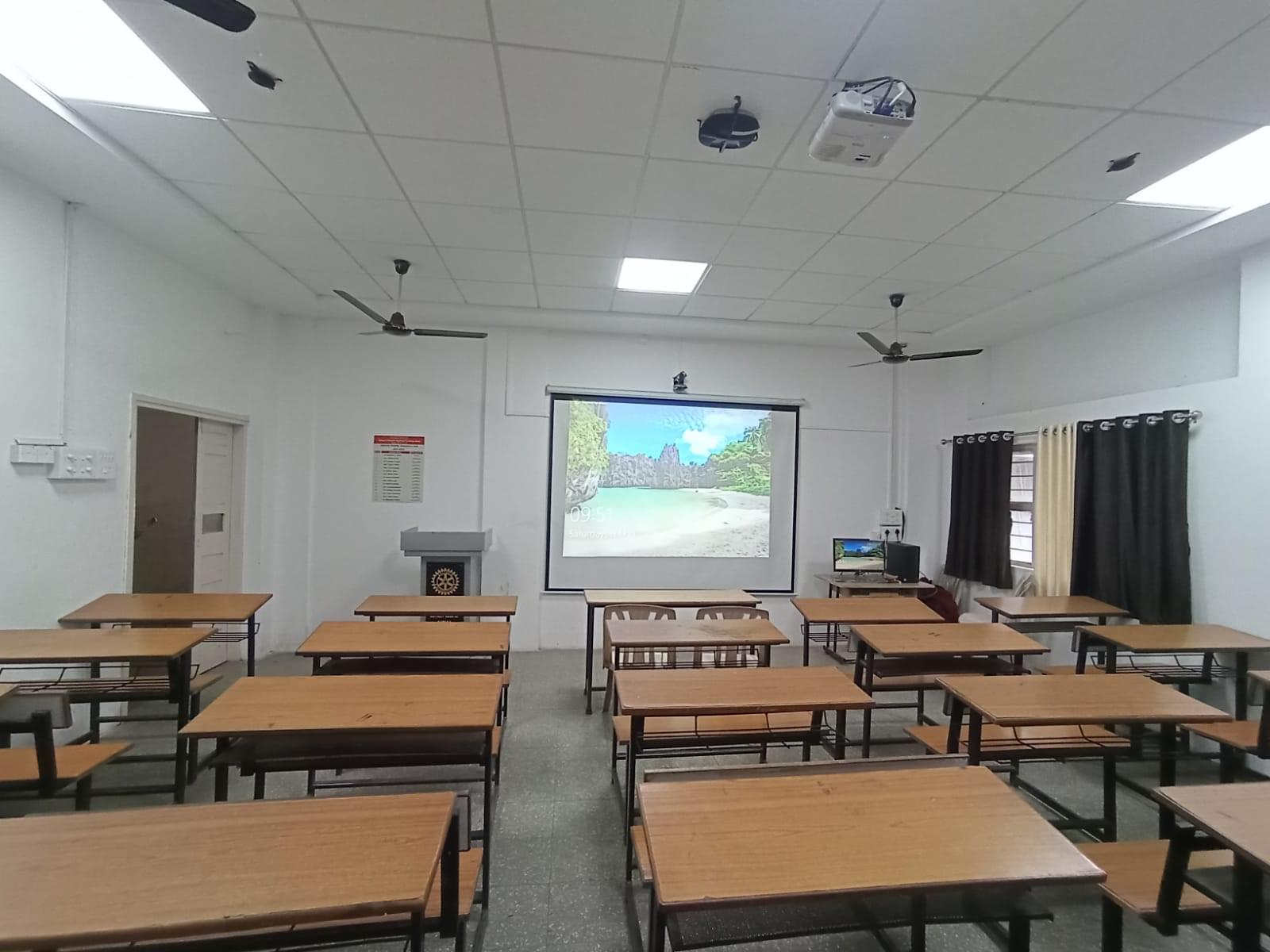 Maharshi Karve Stree Shikshan Samstha's Maharshi Karve Mahila Mahavidyalay Satara Campus photo 3