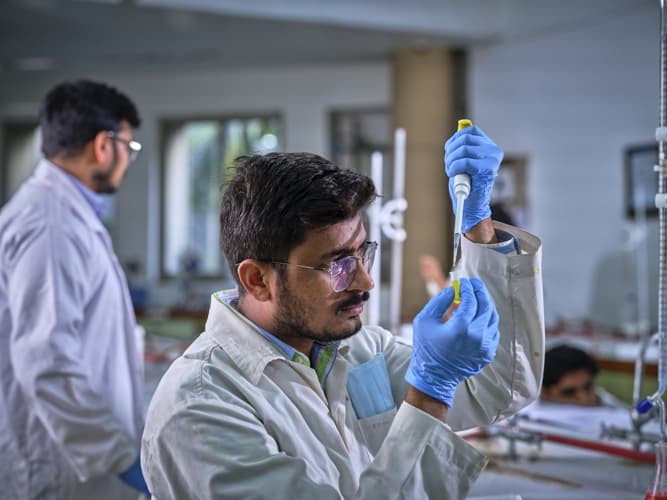 Institute of Pharmacy, Nirma University Ahmedabad Campus Images photo 4