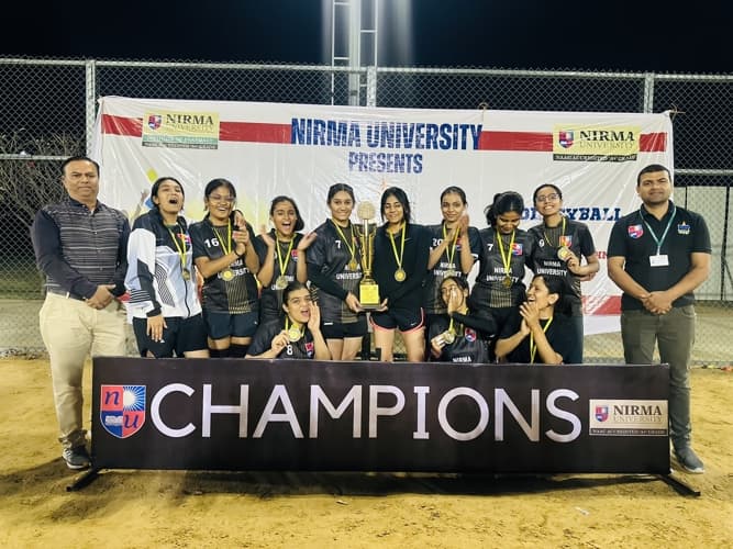 Institute of Pharmacy, Nirma University Ahmedabad Campus Images photo 5