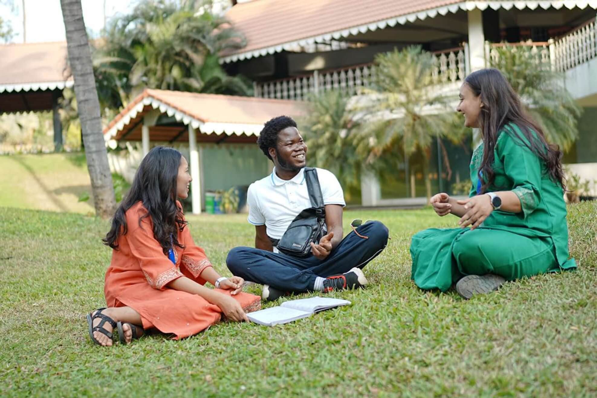 S-VYASA University University Academic Building photo 17