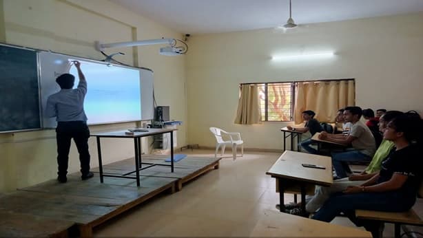 Jhulelal Institute of Technology Nagpur Academic Building photo 11