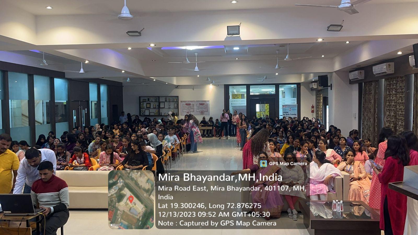 Shree L. R. Tiwari Degree College of Arts, Commerce and Science Mumbai Extra Curriculum Activity photo 51