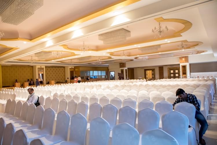 A. P. Shah Institute of Technology Thane Auditorium photo 3