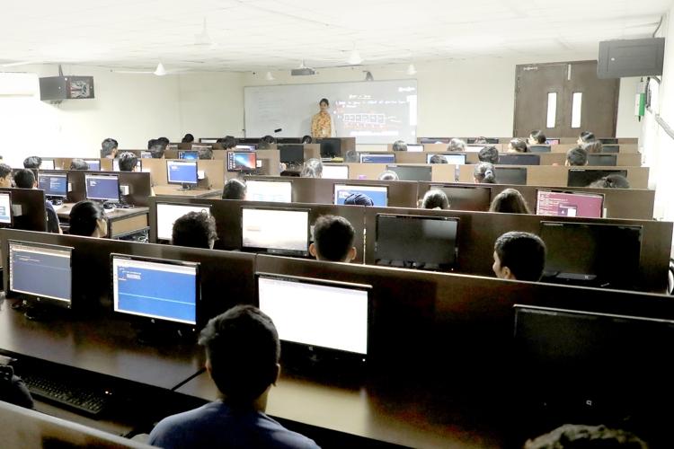 APSIT Library photo 4