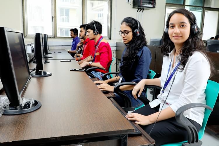 A. P. Shah Institute of Technology Thane Laboratory photo 1