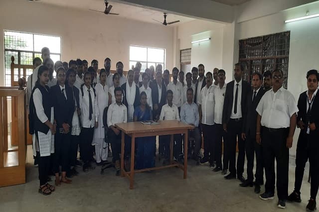 Dr. Atar Singh Kailash Kumari Vidhi Mahavidyalaya Kanpur Campus Images photo 8