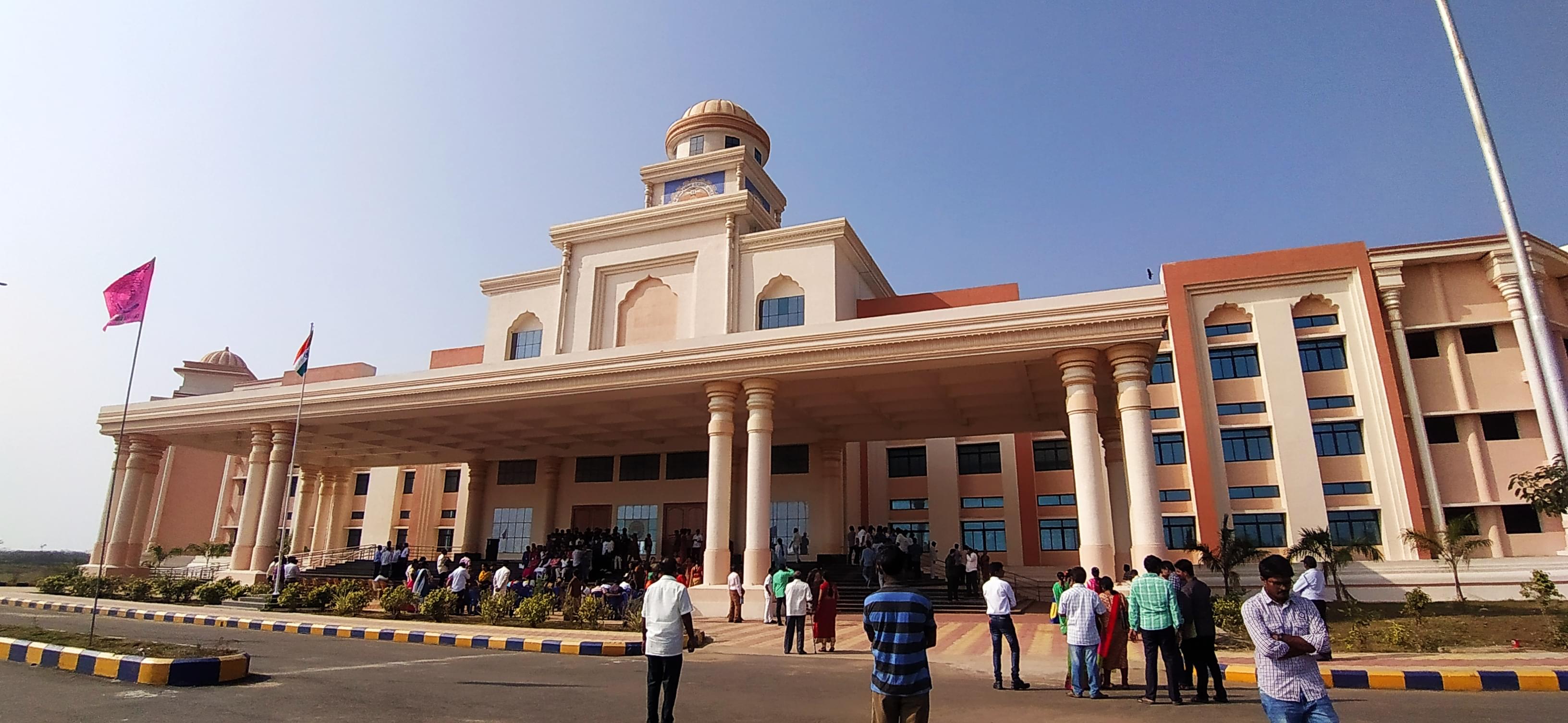 Krishna University College Of Engineering & Technology Machilipatnam College Building photo 1