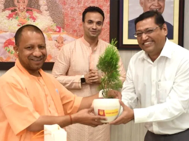 Saraswati Dental College Lucknow Celebrities photo 3