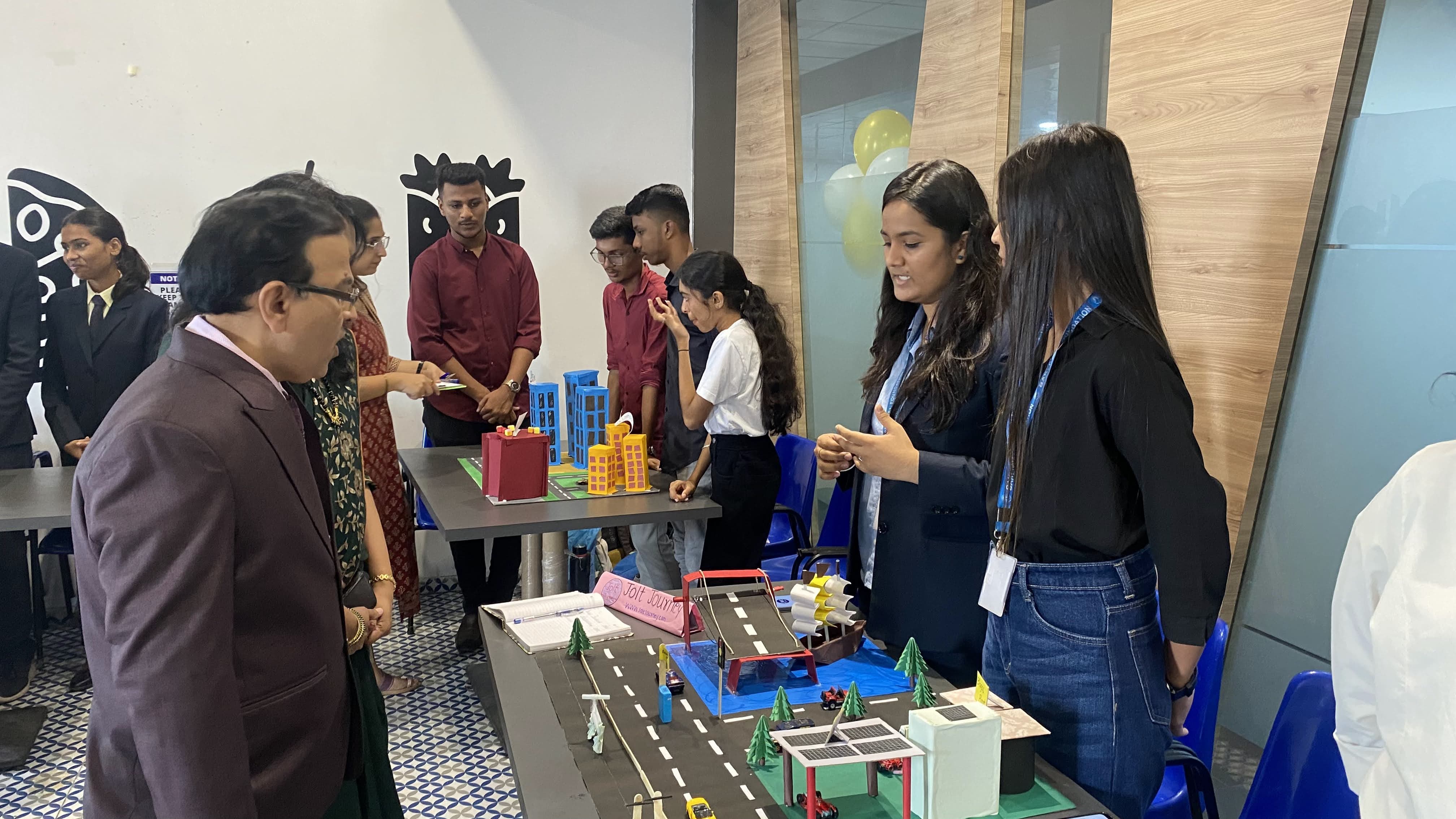 Bakliwal Foundation College of Arts, Commerce and Science Navi Mumbai Student Life Images photo 6