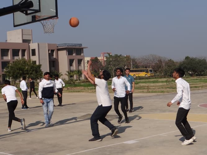 Yashraj colleges Kanpur Infrastructure photo 1