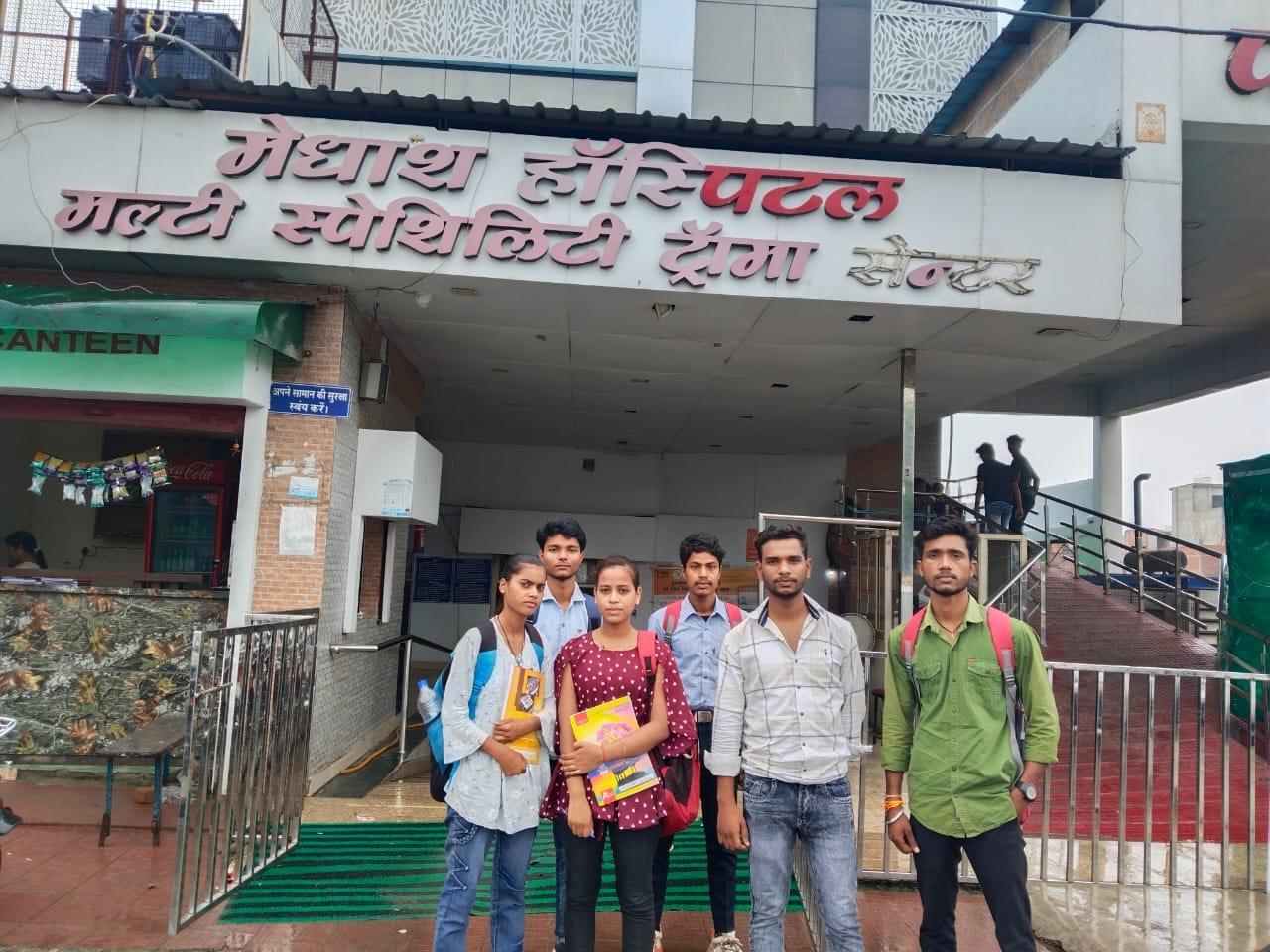 Shri Mukesh Kumar Jauhari Nursing and Paramedical College Bareilly Academic Building photo 2