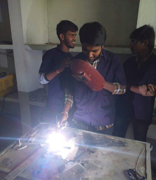 Ellenki College of Engineering and Technology Hyderabad Facilities photo 21