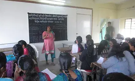 Smt. Sudhatai Mandke College (Commerce & Center for Distance Education) Pune Campus photo 10