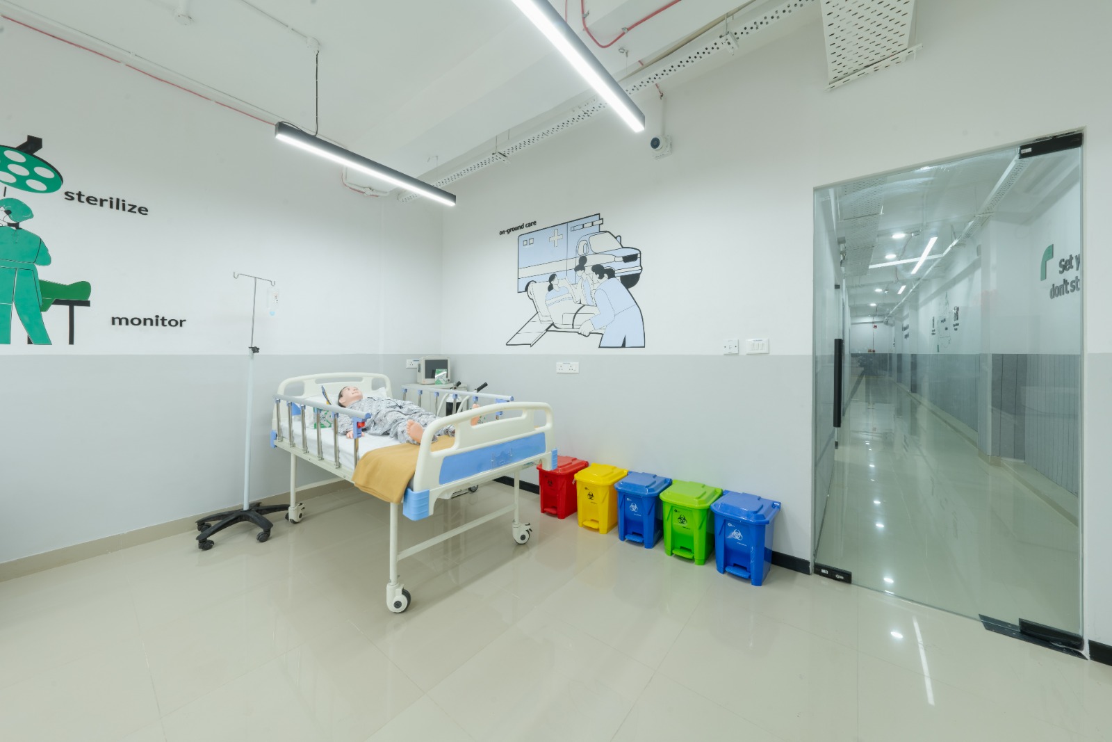 Yenepoya University Powered by Emversity. Lab photo 12